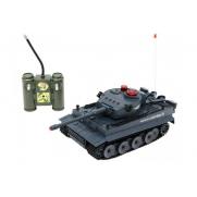 Радиоуправляемый танк (на аккумуляторе, свет, звук)